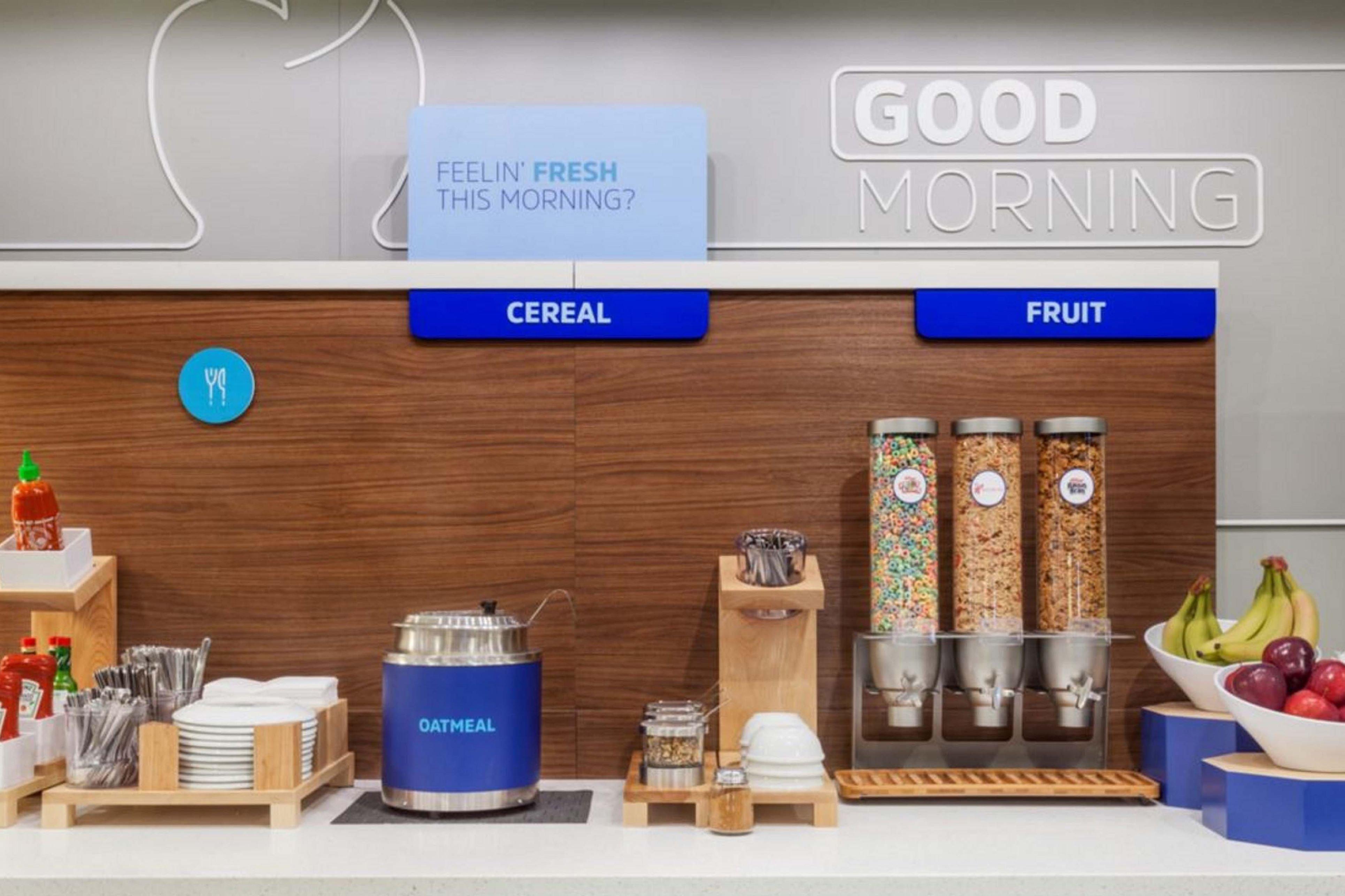 Holiday Inn Express Hotel & Suites Terre Haute By Ihg Ngoại thất bức ảnh