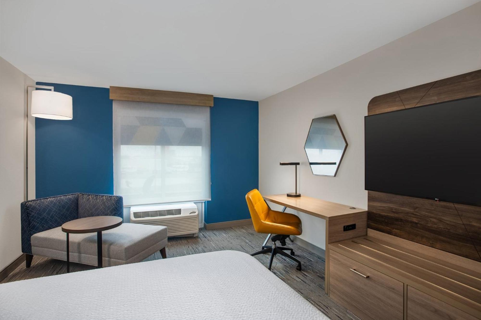 Holiday Inn Express Hotel & Suites Terre Haute By Ihg Ngoại thất bức ảnh