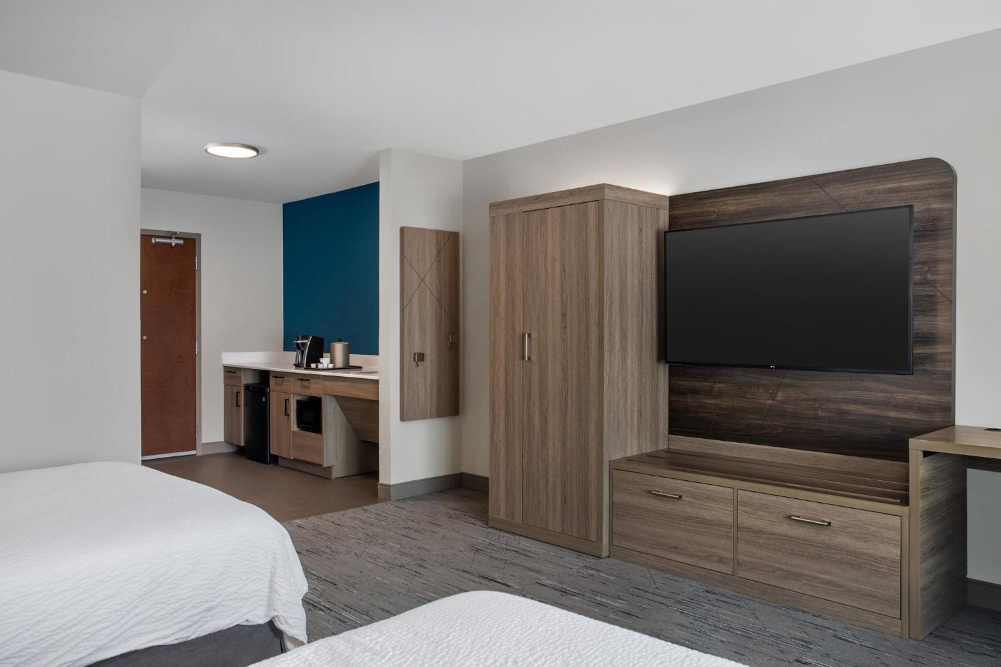 Holiday Inn Express Hotel & Suites Terre Haute By Ihg Ngoại thất bức ảnh