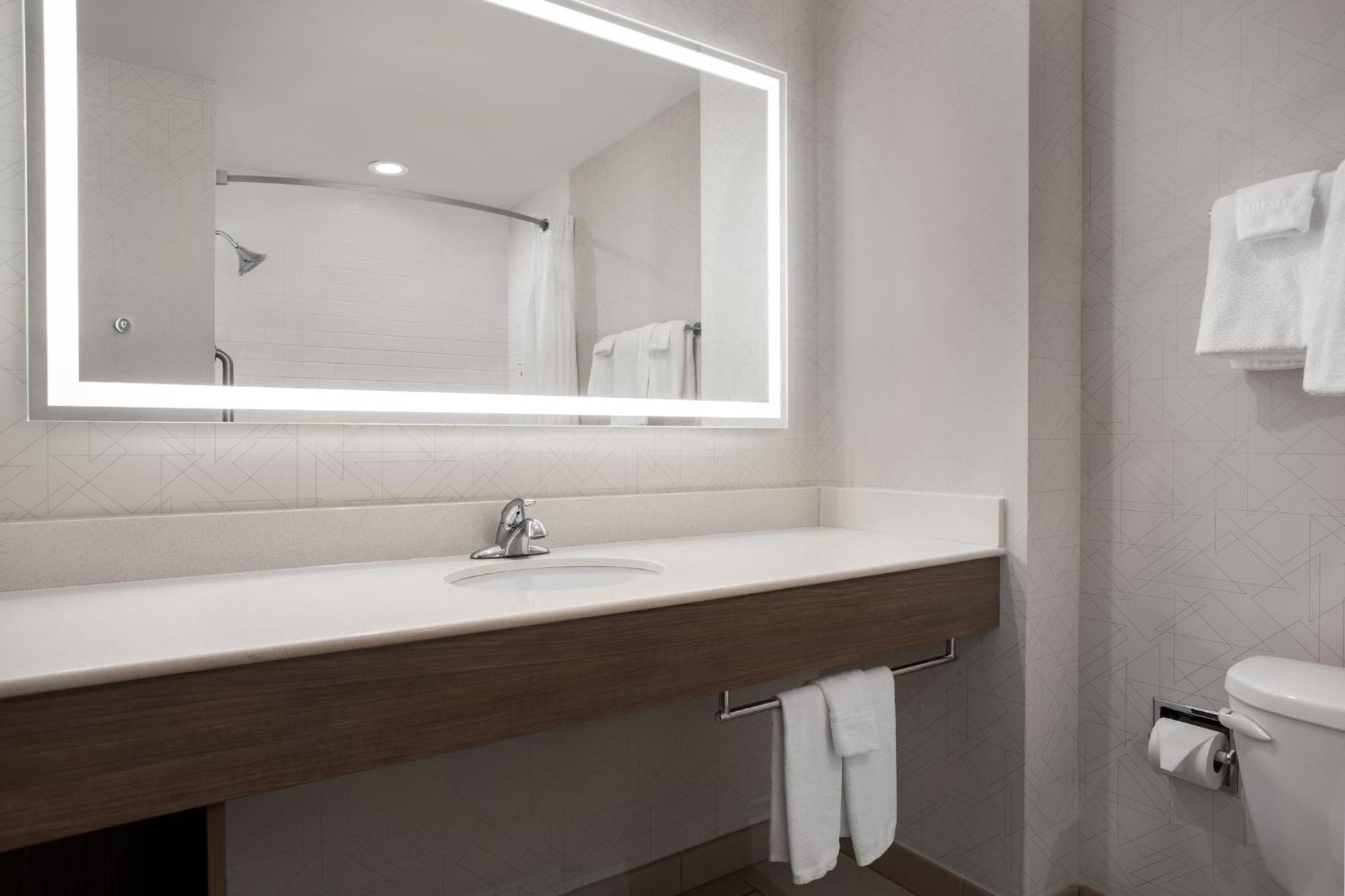 Holiday Inn Express Hotel & Suites Terre Haute By Ihg Ngoại thất bức ảnh
