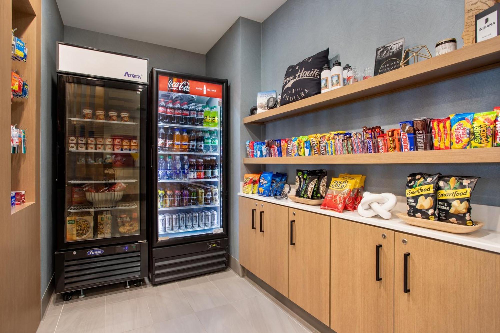 Holiday Inn Express Hotel & Suites Terre Haute By Ihg Ngoại thất bức ảnh