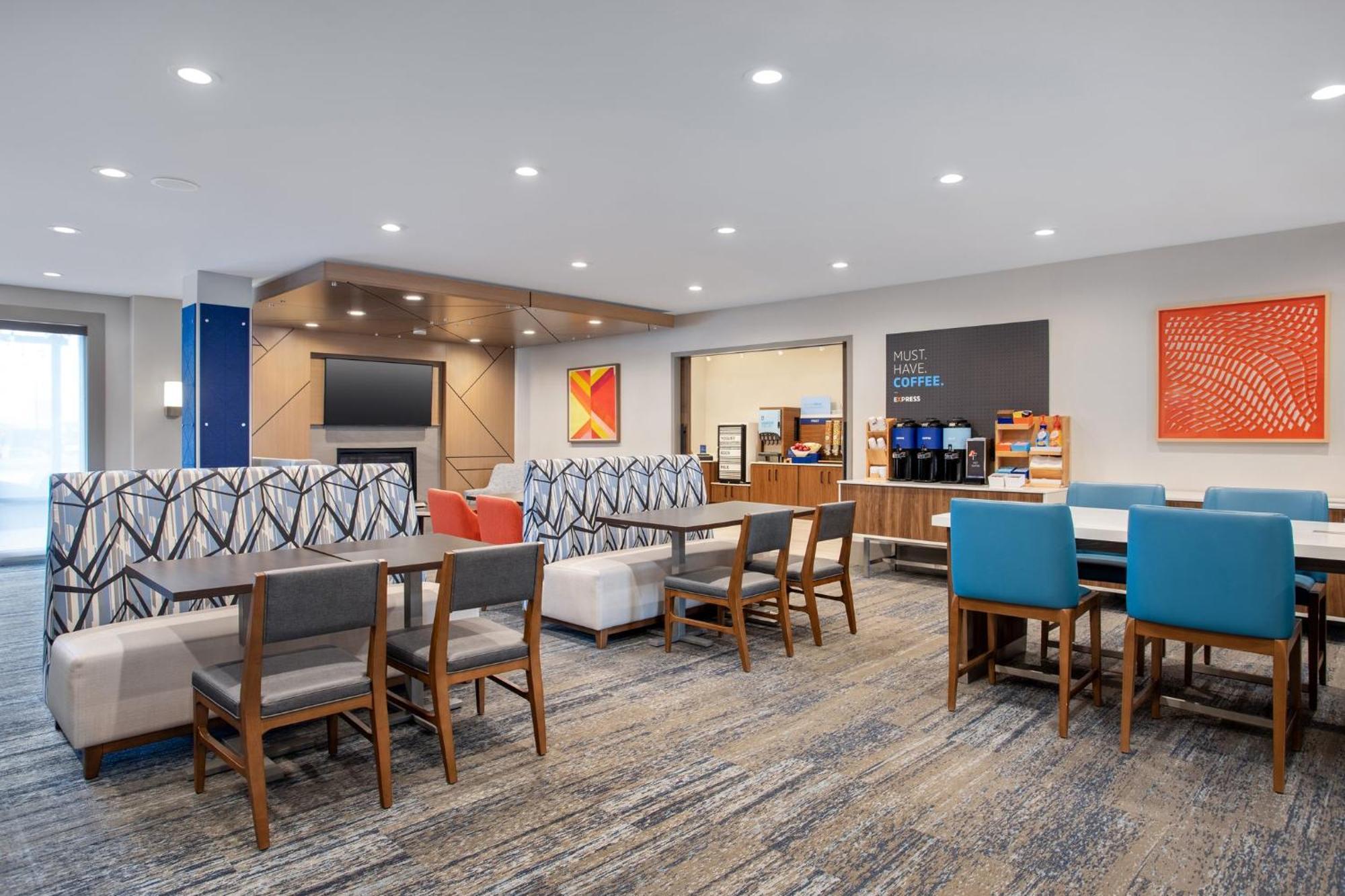 Holiday Inn Express Hotel & Suites Terre Haute By Ihg Ngoại thất bức ảnh