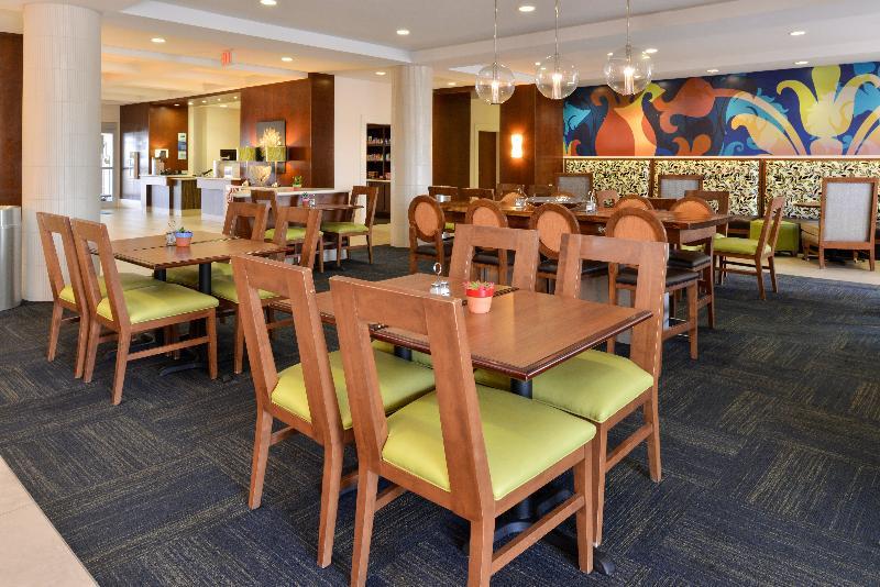 Holiday Inn Express Hotel & Suites Terre Haute By Ihg Ngoại thất bức ảnh